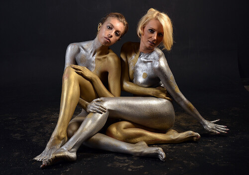 Two-Girl-Bodypaint.jpg